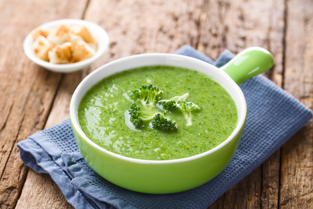 Teplé a výživné krémové polévky – recepty, které zahřejí i zasytí